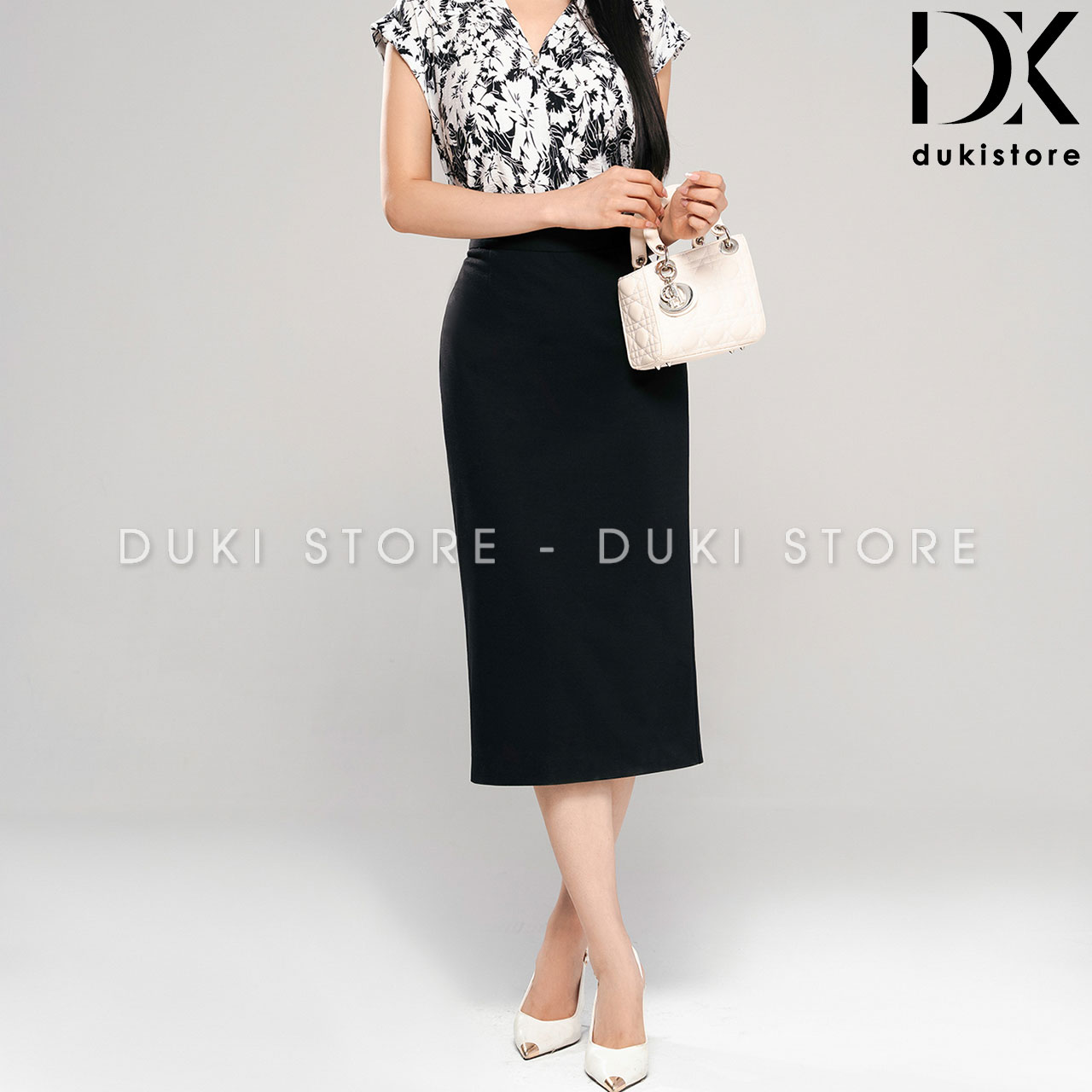 chân váy công sở màu đen dáng dài chan-vay-cong-so-mau-den-dang-dai-CVD0017-2.jpg